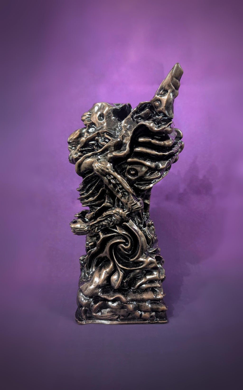 H.R. Giger Inspired Gigeresque Skeleton Statue 11.8" (30 cm / 300 mm) 3D Resin Sculpture