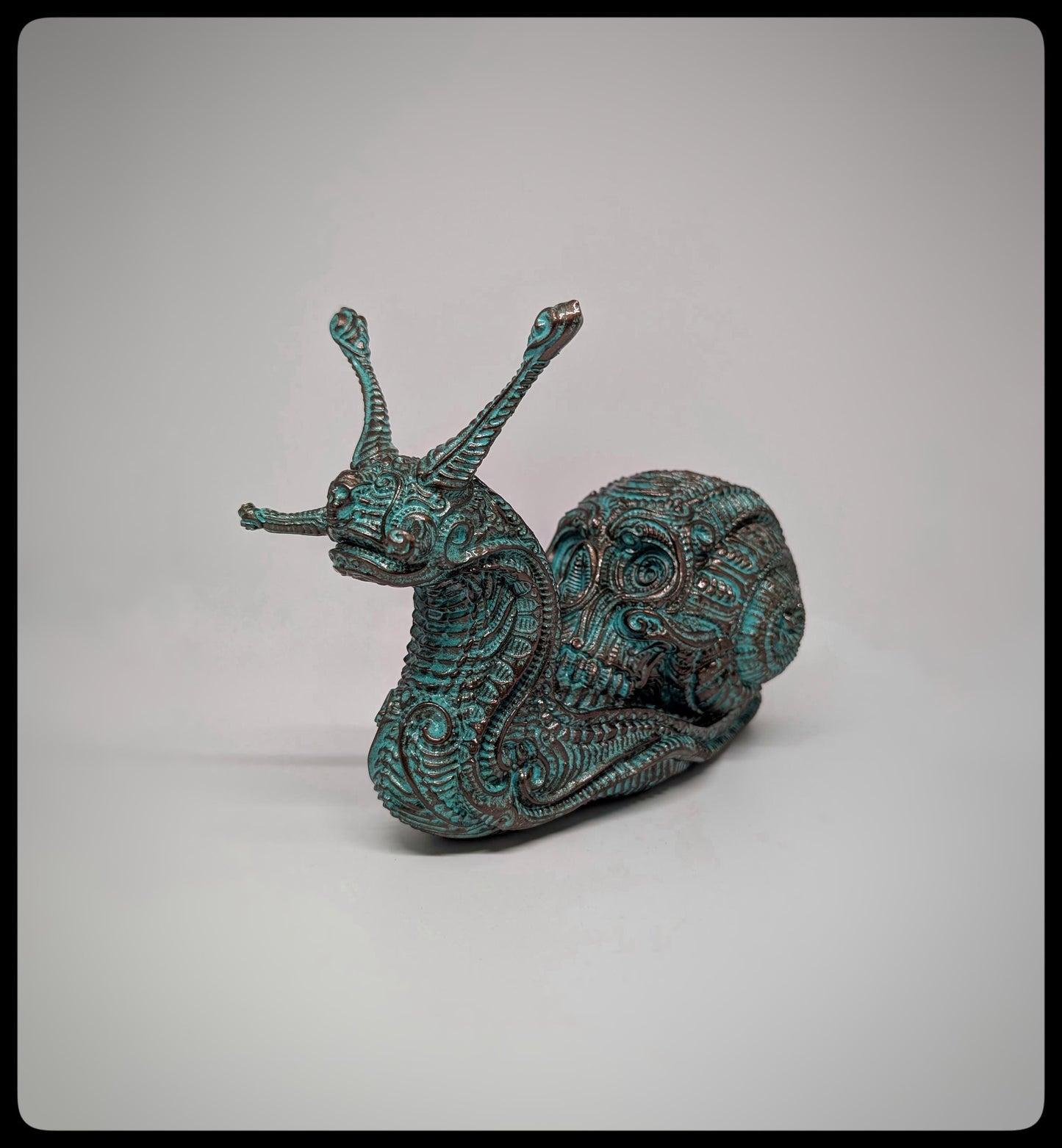 3D Resin Skull Snail Figurine –Height 6.10 inches (15.5 cm) x Length 8.27 inches (21 cm)