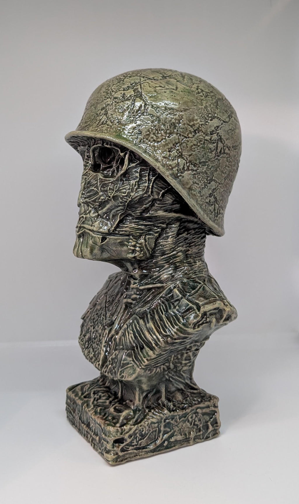 Beksinski-Inspired Sculpture Soldier KO 1985 / 3D Resin / Height 11.4 in
