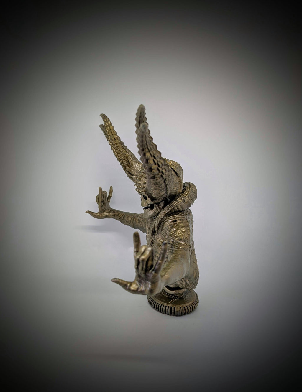 Inspired by H.R. Giger – Dead Star / design Carlito Brigante / 3D resin sculpture height 9 in (23 cm/230mm)