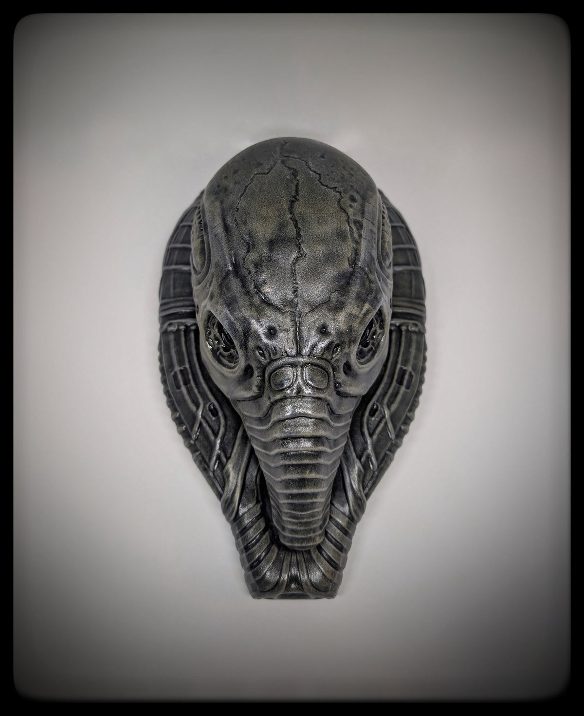 Alien Prometheus Engineer / Space Jockey Helmet – 3D Resin Sculpture 11 in (28 cm)