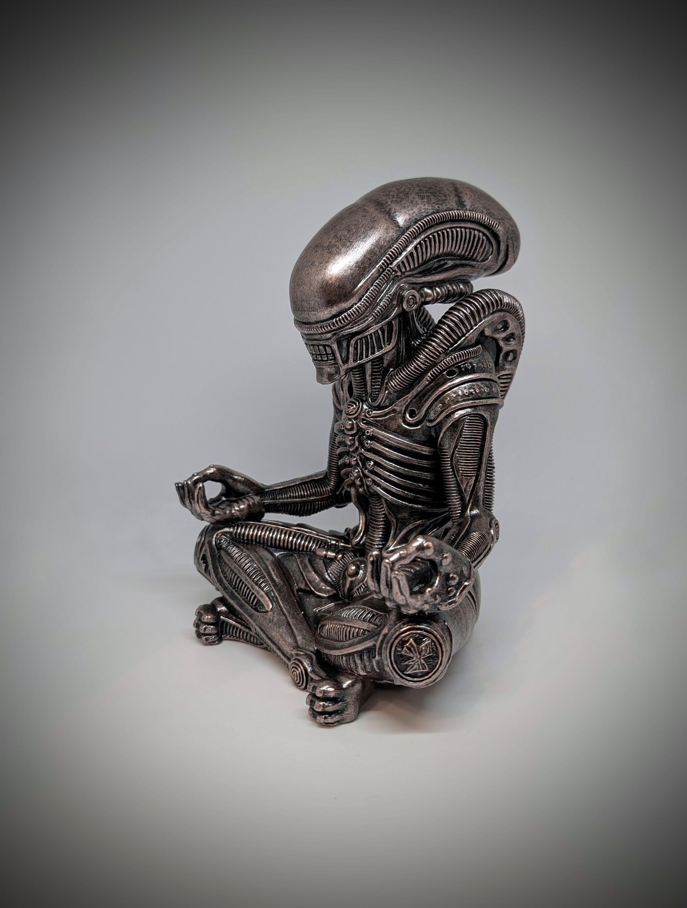 Inspired H.R. Giger Alien Xenomorph Figure 9in (23 cm) 3D Resin