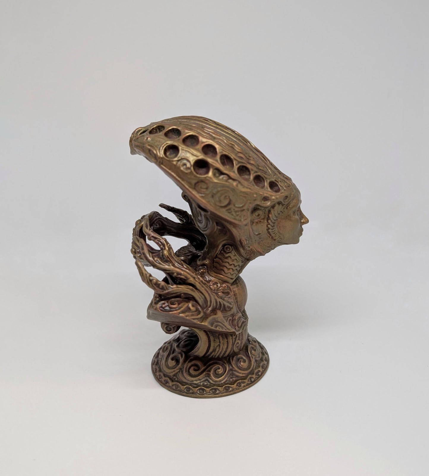 Inspired Frank Herbert's Dune Queen 3D Resin Sculpture / Height 5.5" (14 cm / 140 mm)