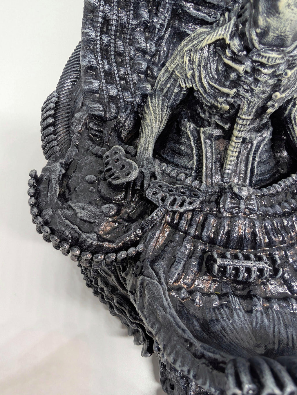 Inspired by H.R. Giger Space Jockey Resin Sculpture 7.7in (19.5cm) x 10.2in (26cm)