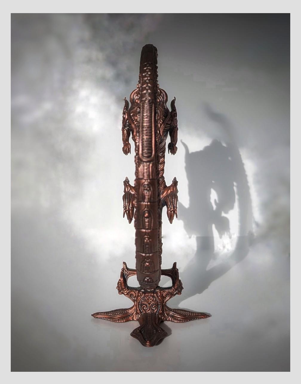 Inspired H.R.Giger Alien -Effigy design by Zane Rogers – 8.9inch (22,5 cm / 225 mm)