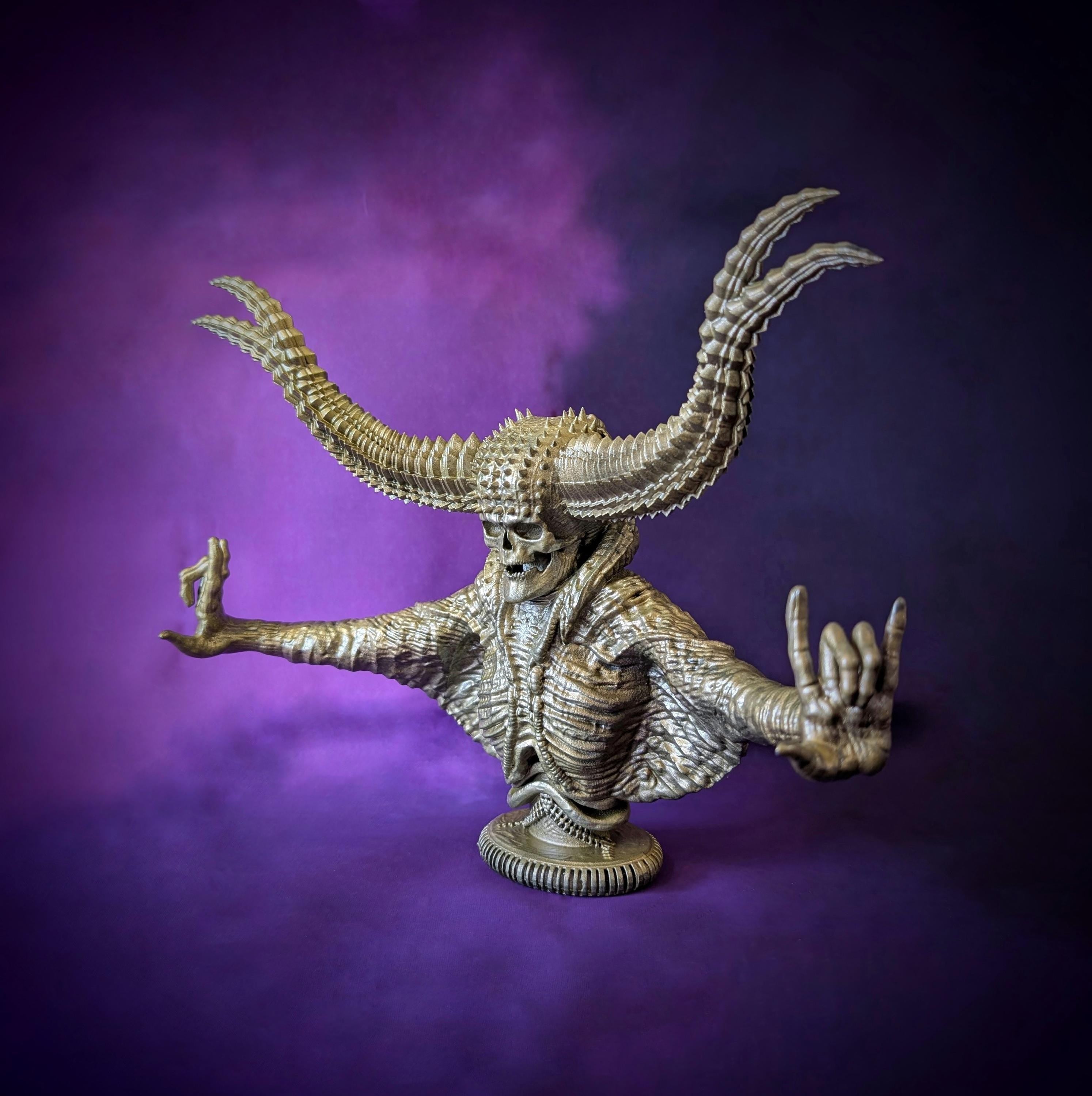 Inspired by H.R. Giger – Dead Star / design Carlito Brigante / 3D resin sculpture height 9 in (23 cm/230mm)