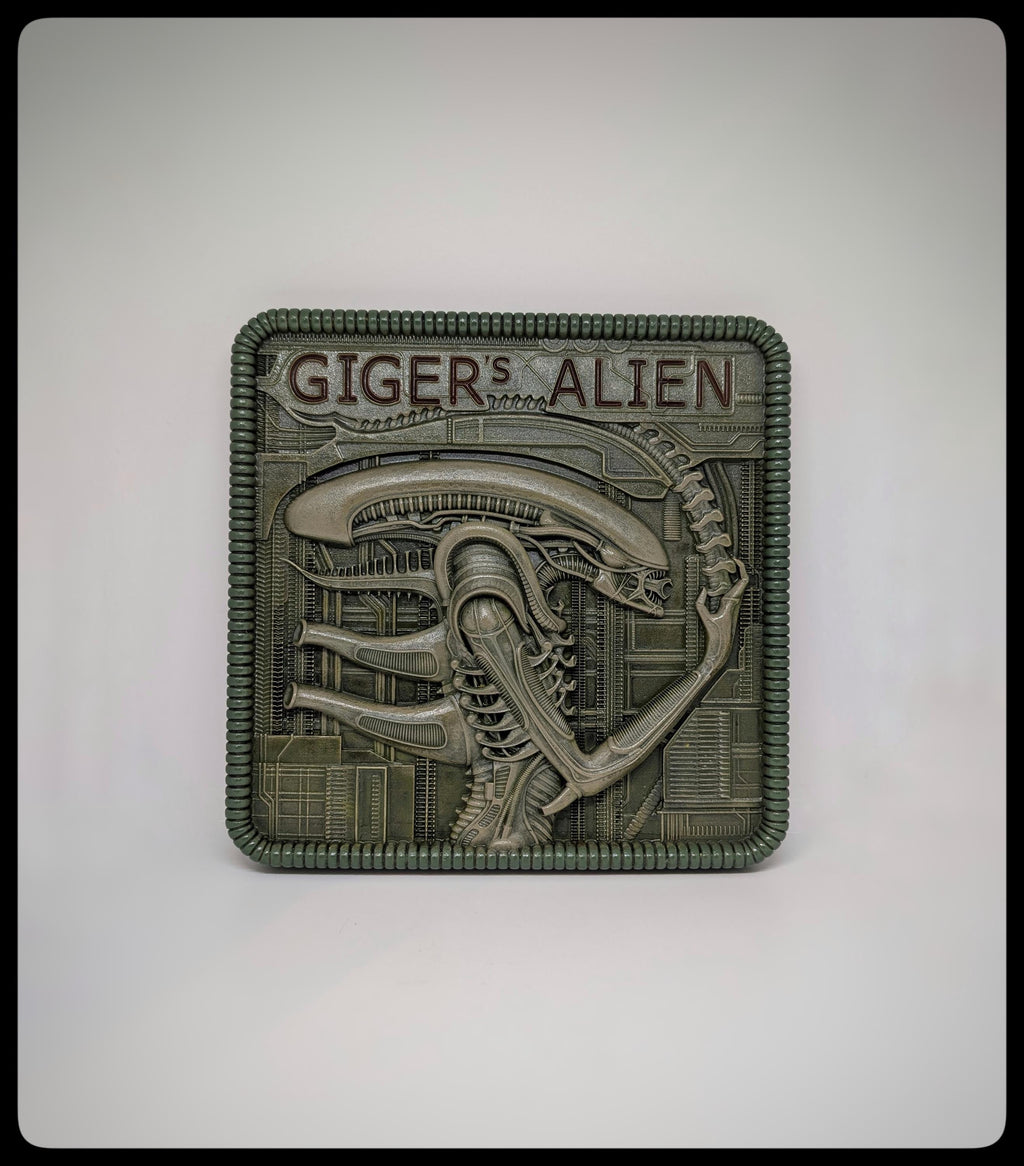 Inspired by H.R. Giger – Alien Wall Plaque 10.2 in (26 cm / 260 mm) 3D Resin Art
