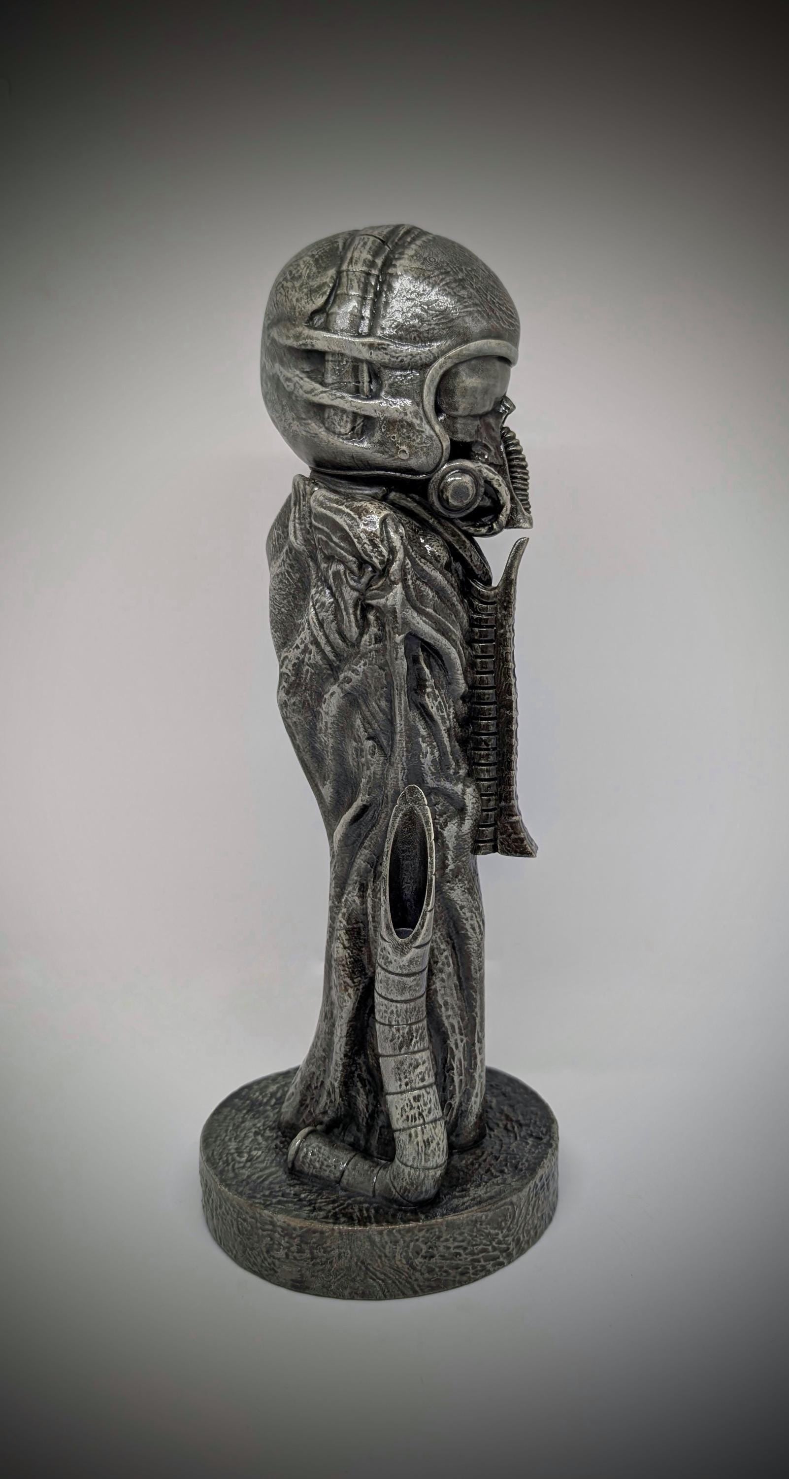 Inspired by H.R. Giger – Pilot 3D Resin Figure 12in (30.5cm /305mm) Design by Carlito Brigante