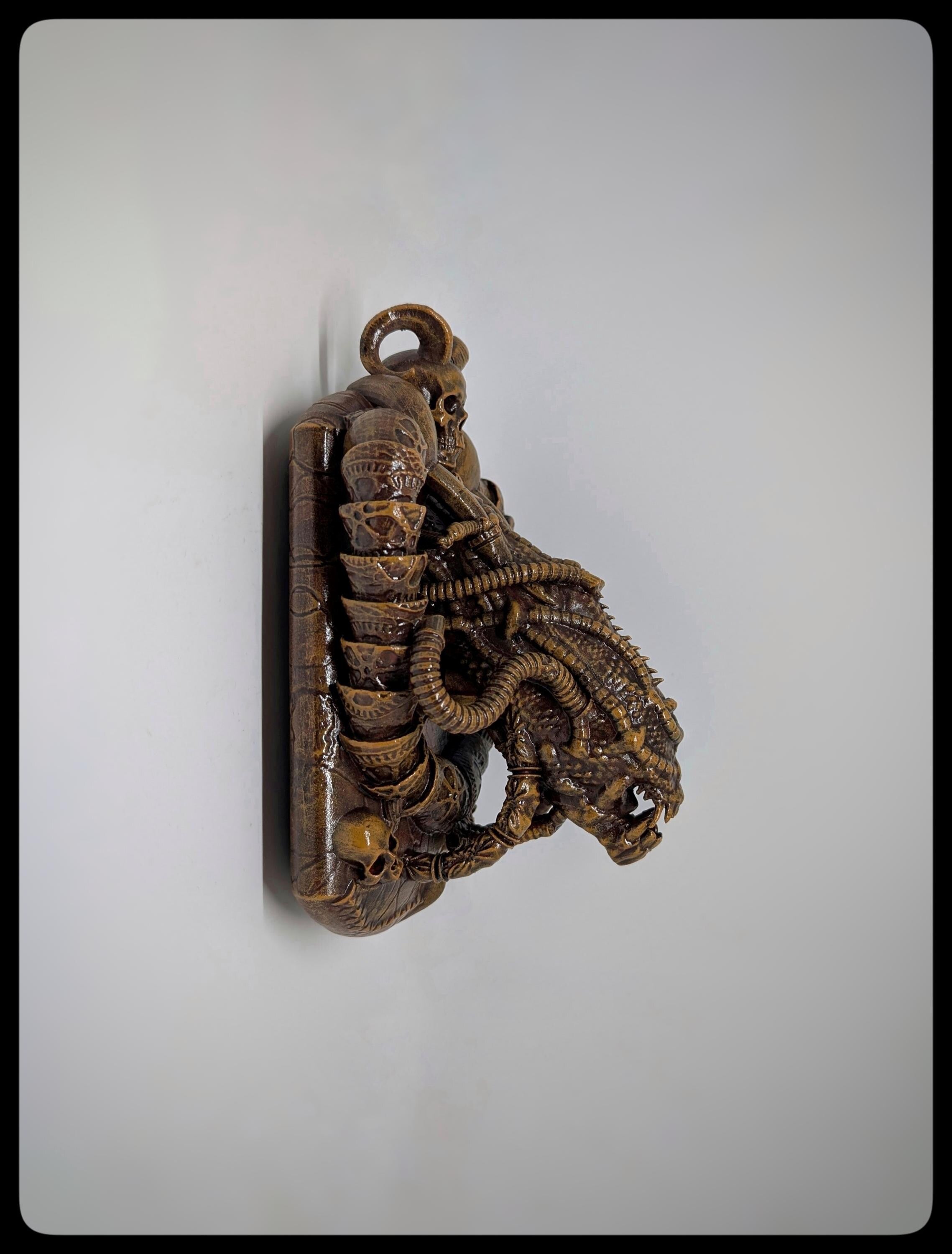 Dragon Alien Wall Sculpture 3D Resin Length 9.4 inches (24 cm/240 mm)