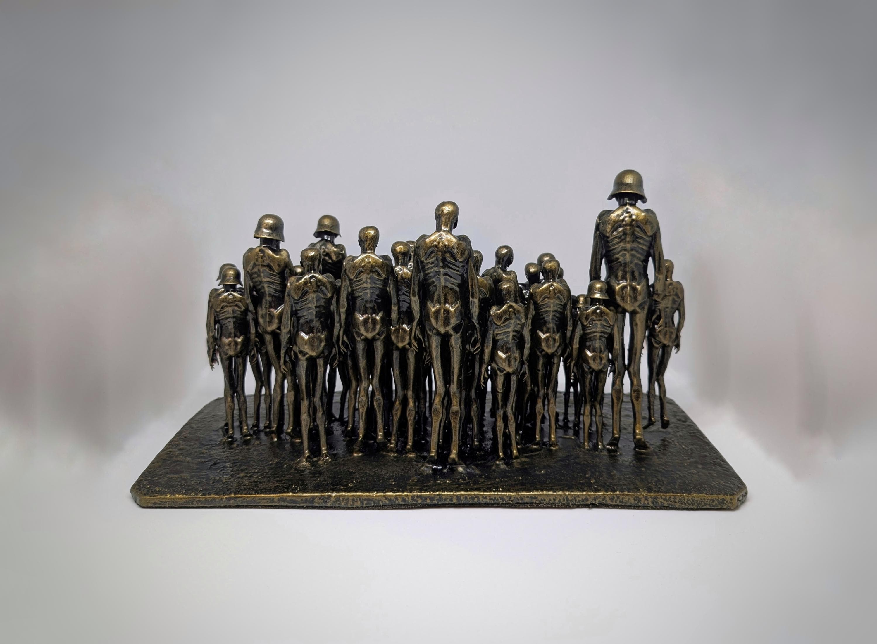 Inspired by Z. Beksiński Silent Wall / Sculpture 3D Resin 7.1" (18cm) x 13.8" (35cm)
