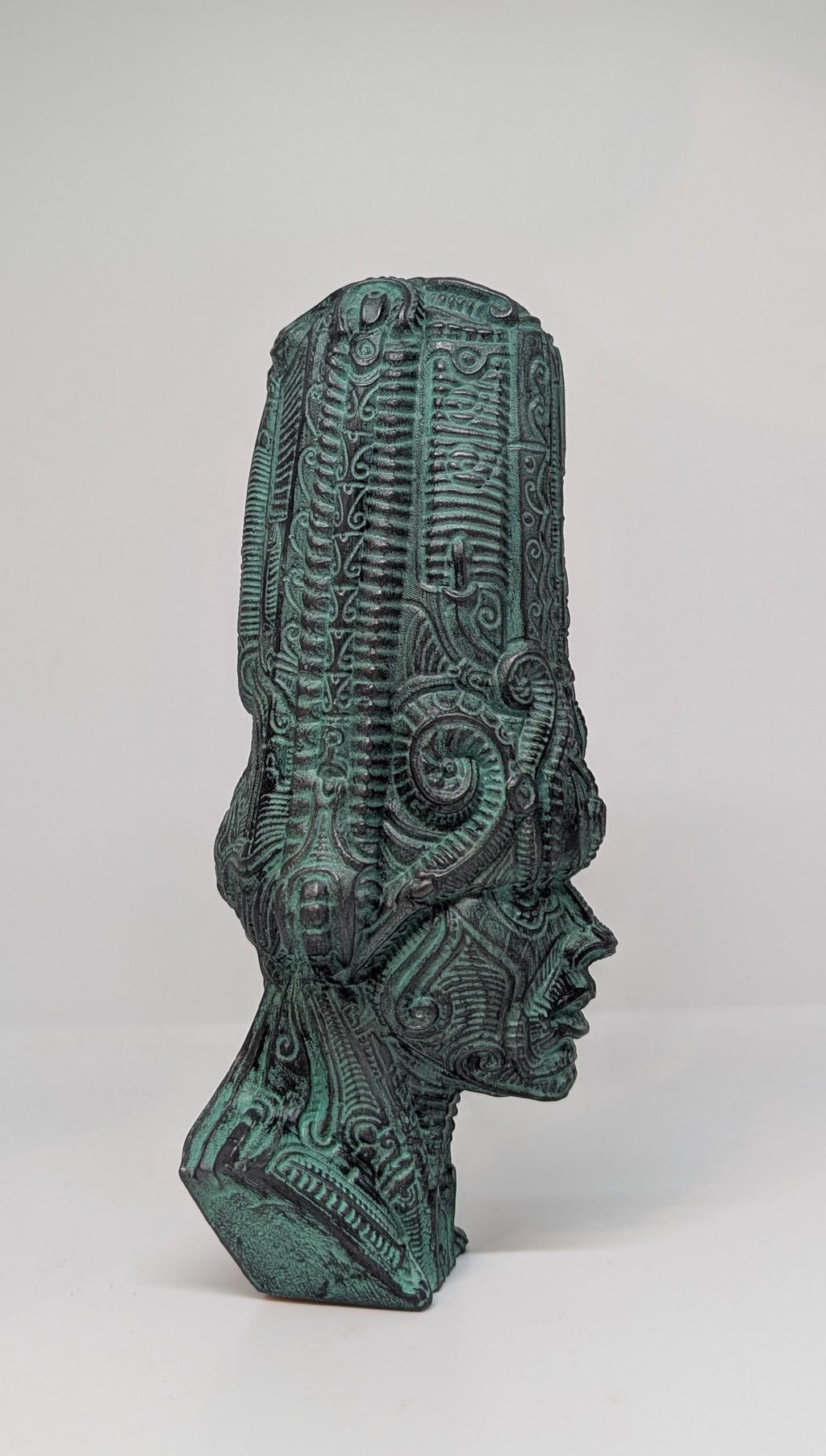 The Conduit design by Zane Rogers – Striking 3D Printed Resin Sculpture Height 7,5 inches (19 cm 190mm)