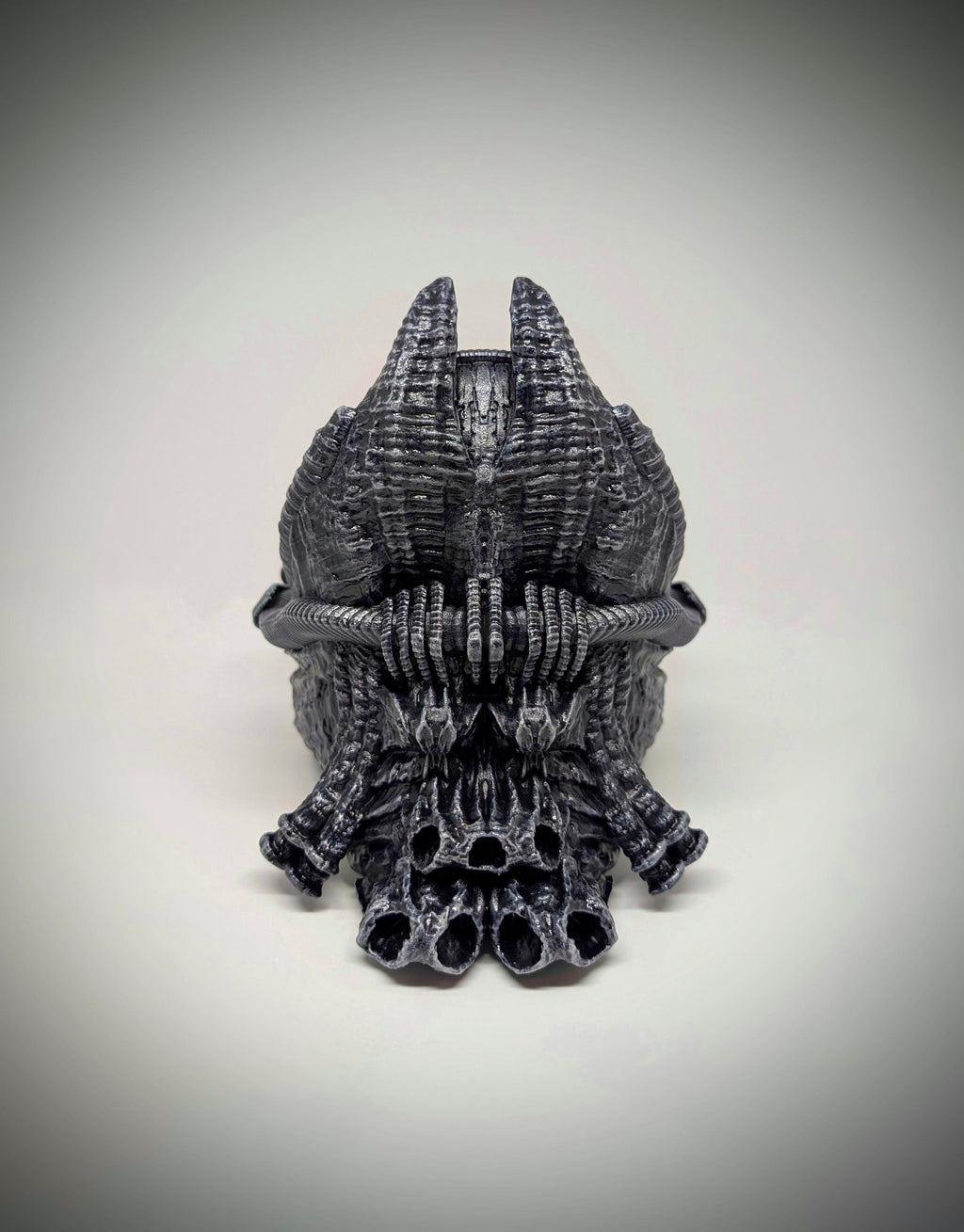Inspired by H.R. Giger Space Jockey Resin Sculpture 7.7in (19.5cm) x 10.2in (26cm)