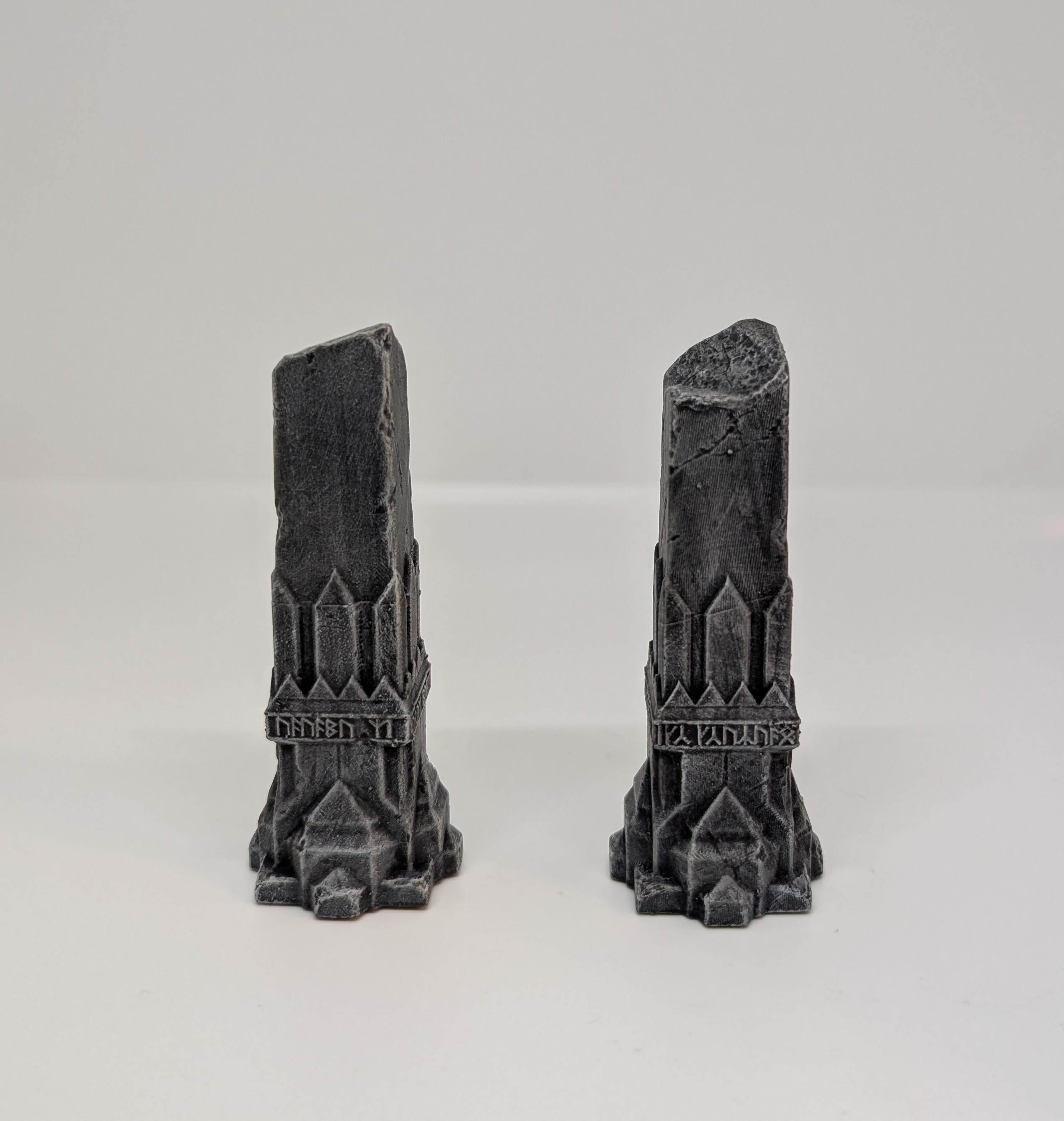 Lord of the Rings – 2x Moria Columns for Games – Height 3.54 inches (9 cm)