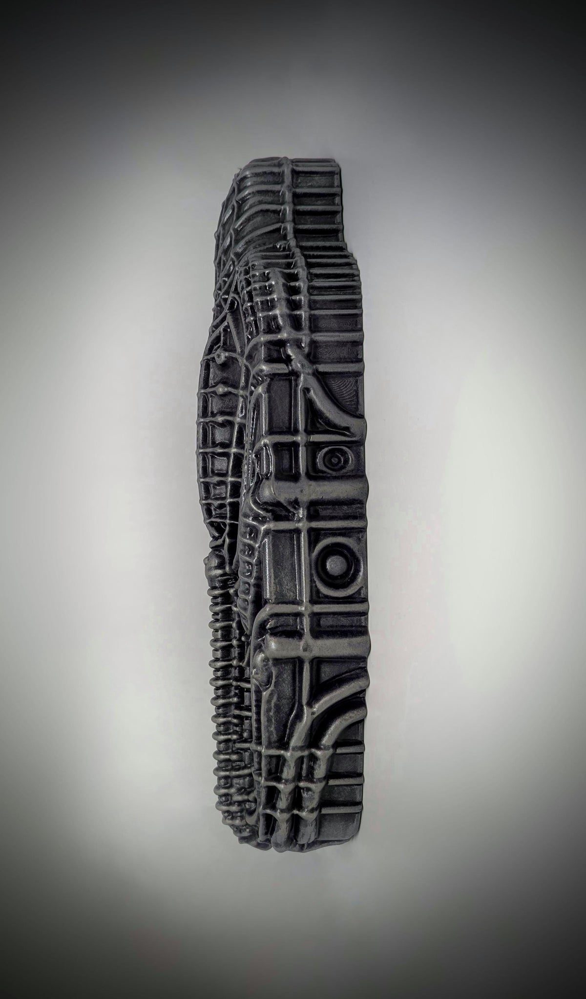 Alien Sarcophagus Wall Sculpture - Length 14.17 in (36 cm/360mm) / 3D Resin Art