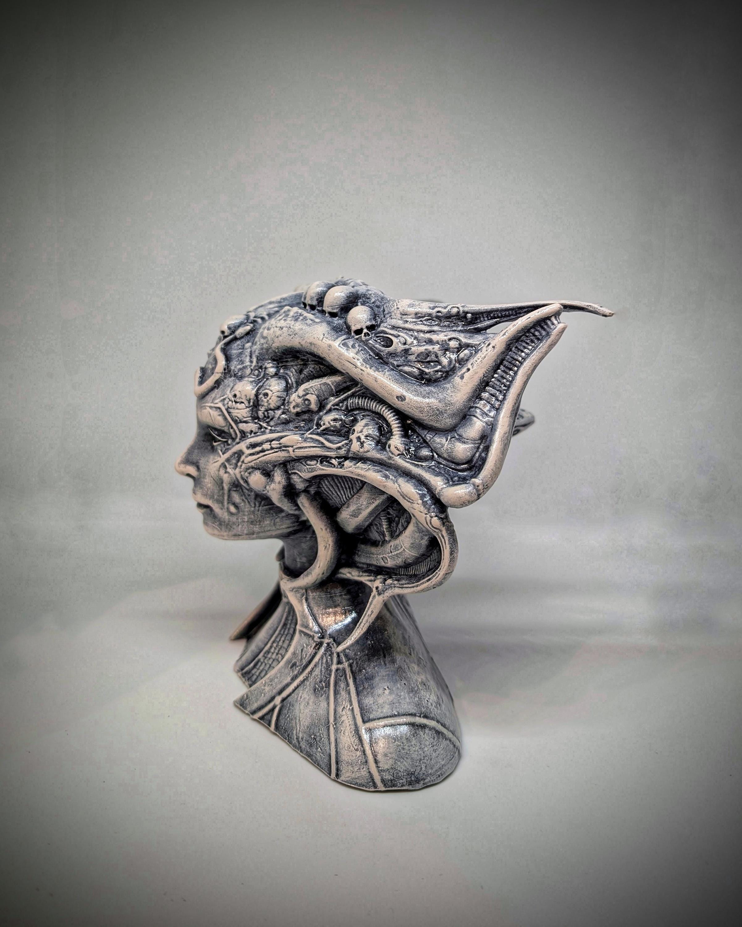 Inspired H.R. Giger Li II Sculpture / Height 6.50 in (16.5 cm) / 3D Resin